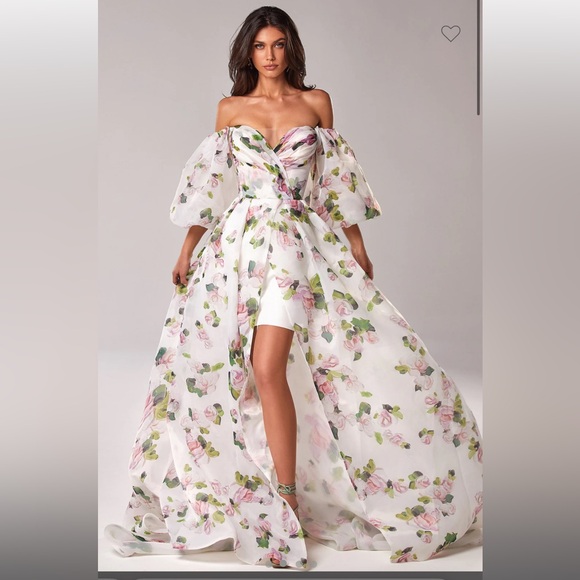 Milla Apple Blossom Elegant floral puff sleeve maxi dress - Picture 1 of 4